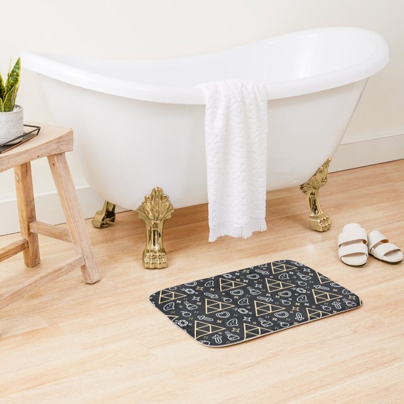 Triforce Pattern Bath Mat